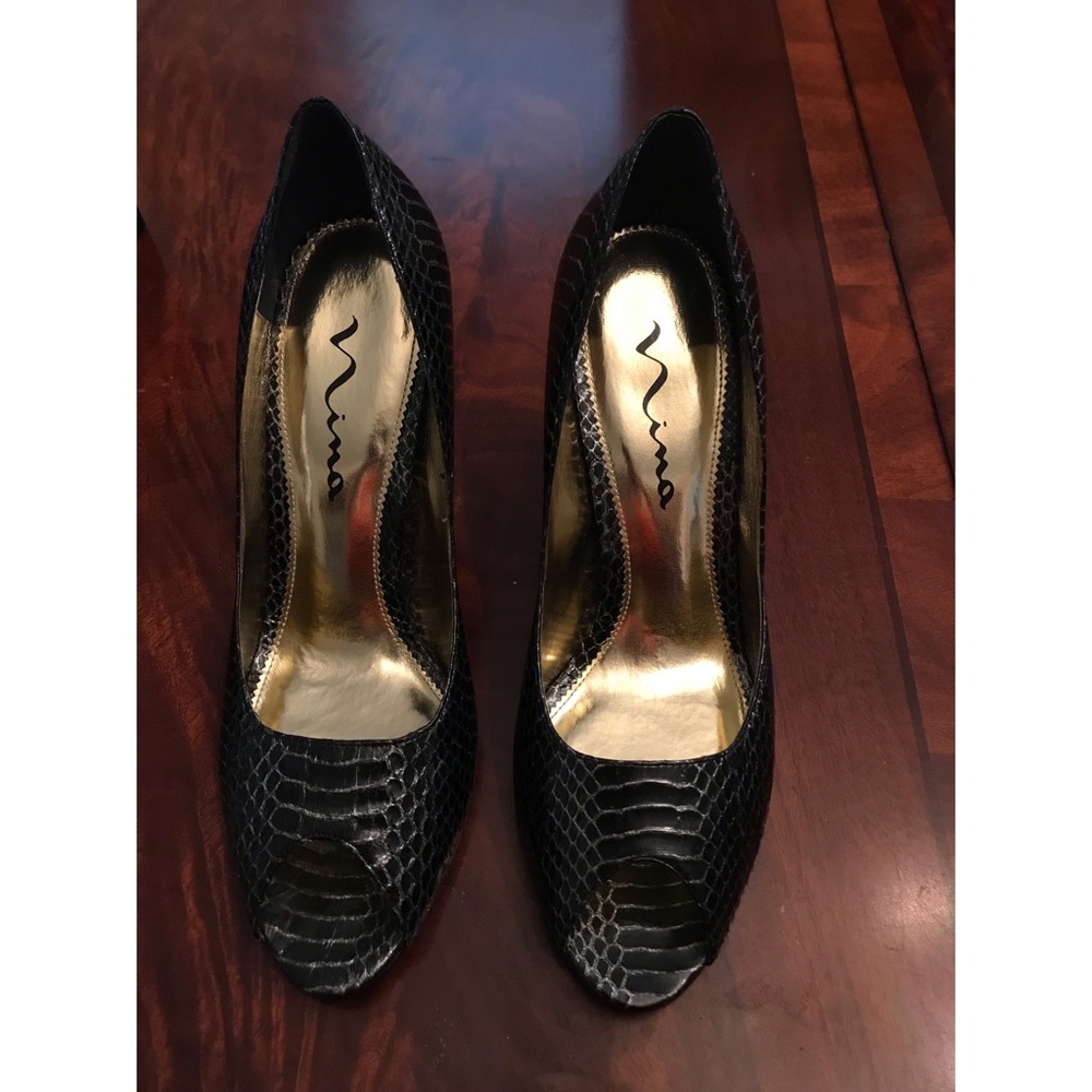 Nina Elrich-SX Black Belly Snakeskin Heels - Picture 4 of 6